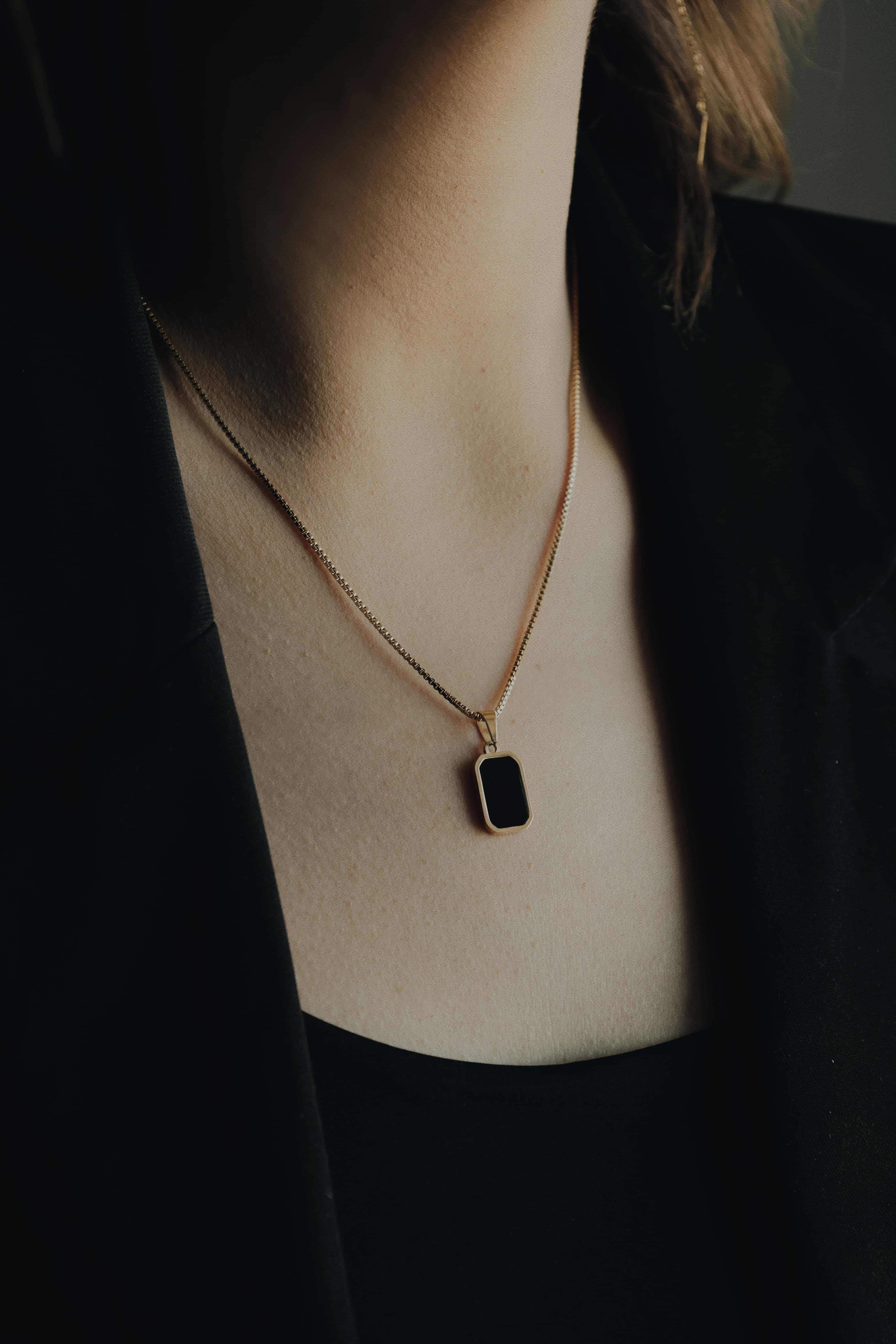 Gold chain and pendant necklace